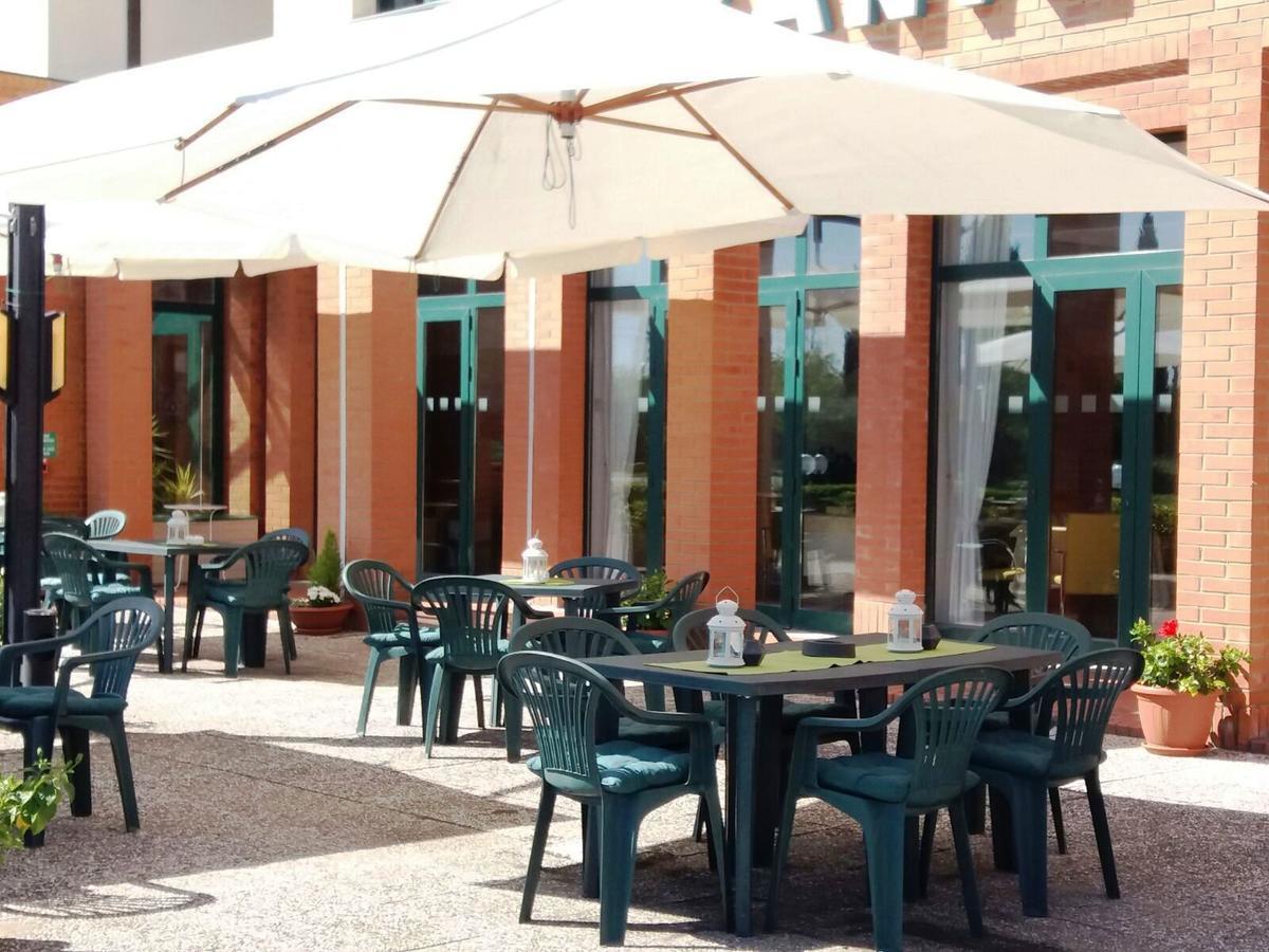 Meditur Hotel Pisa Migliarino Pisano Exterior foto